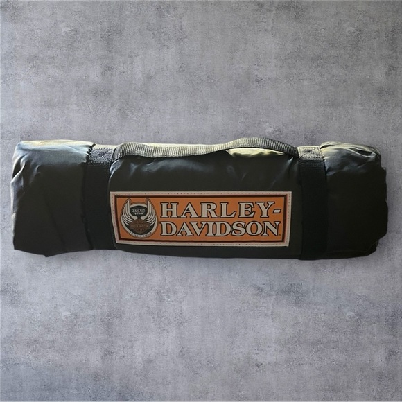 NEW!! HARLEY DAVIDSON THROW/STADIUM BLANKET 105 YEARS - Picture 1 of 5